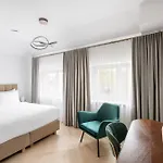 Grand Crown Lägenhetshotell Vilnius