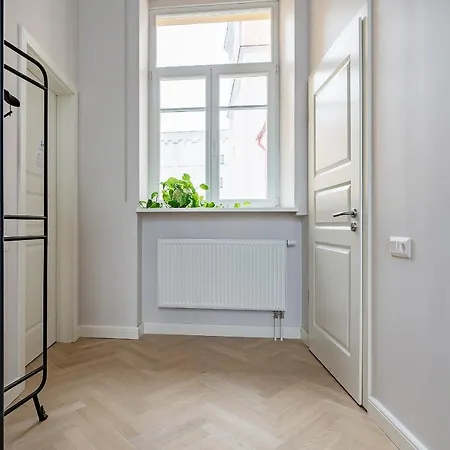 Grand Crown Апарт-готель 4*