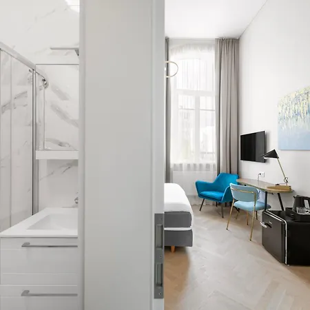 Grand Crown Apart-hotel
