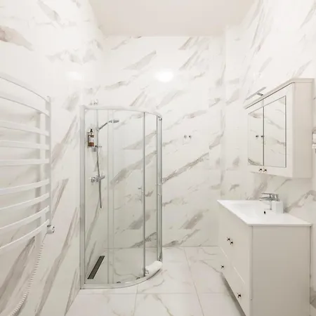 Grand Crown Вільнюс