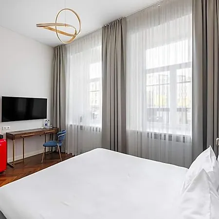 Aparthotel Grand Crown 3*