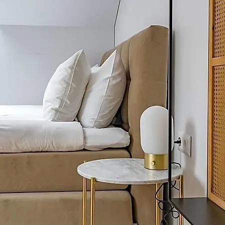 Aparthotel Grand Crown