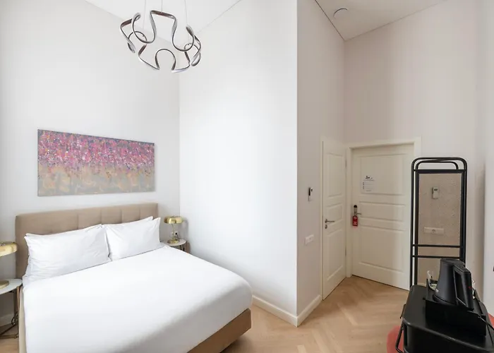 Aparthotel Grand Crown 4*