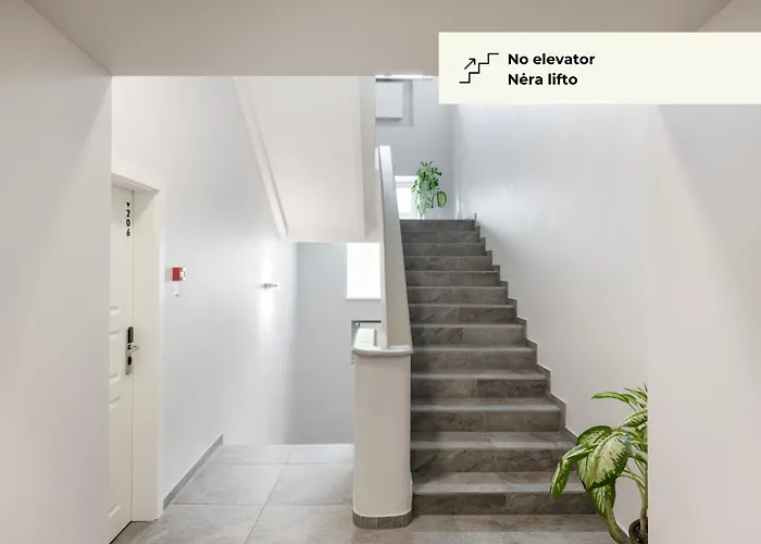 Aparthotel Grand Crown