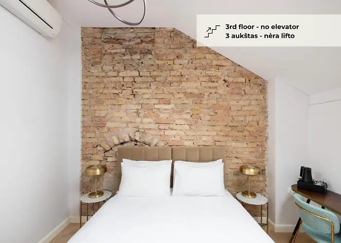 Grand Crown Lejlighedshotel 4*