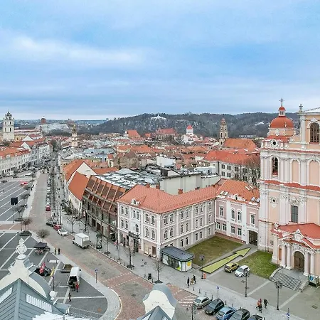 Grand Crown Aparthotel